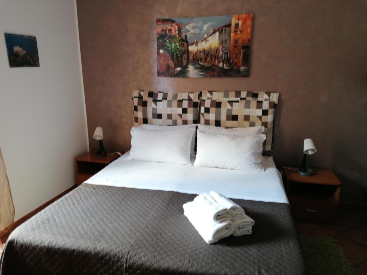 Bed and Breakfast A Due Passi Dal Mare Capo dʼOrlando Exterior foto