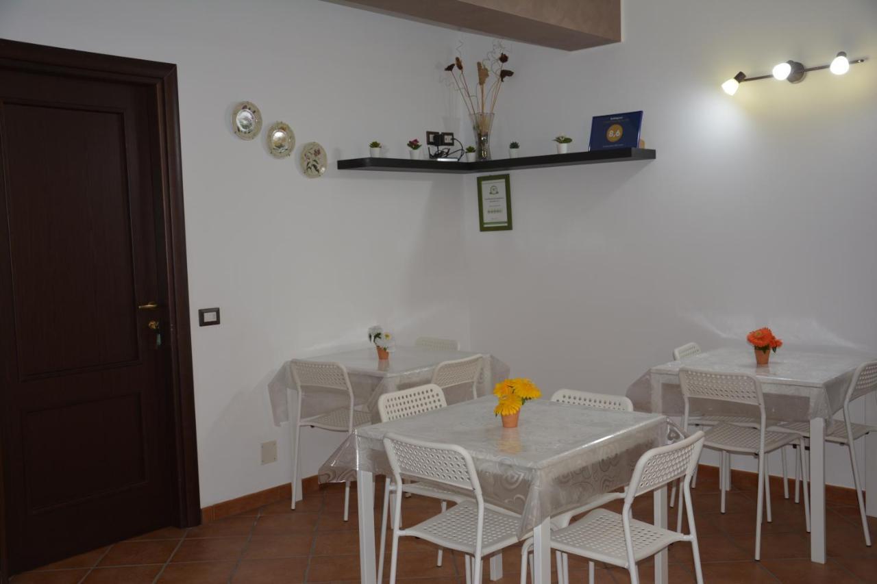 Bed and Breakfast A Due Passi Dal Mare Capo dʼOrlando Exterior foto